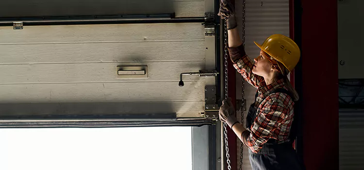Addressing Common Garage Door Stoppage Issues in Franklin, IN